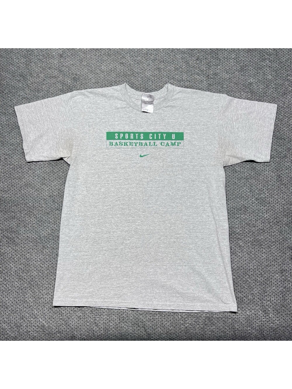 Vintage Y2K Nike Sports City Basketball Camp Center Swoosh T-Shirt Medium RARE